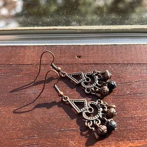 Chandelier earrings